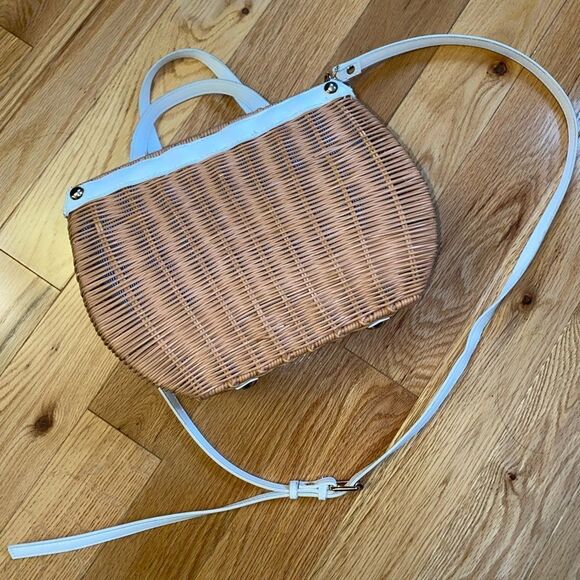 Woven Purse 🖤 - Picture 4 of 6